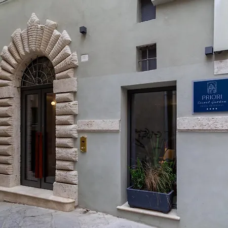 Priori Secret Garden Szálloda Perugia