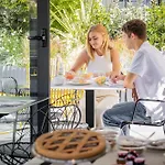 Priori Secret Garden Hotel