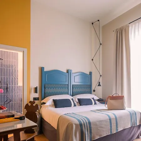 Priori Secret Garden Hotel