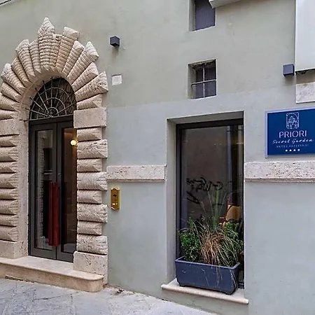 Priori Secret Garden