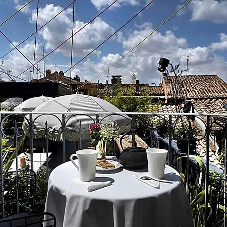 Priori Secret Garden Hotel