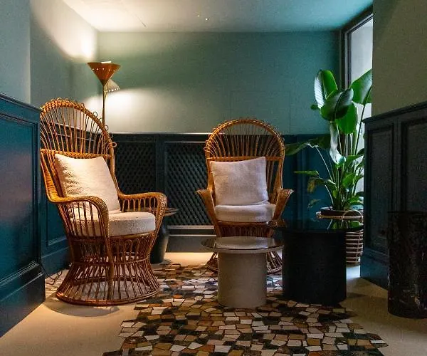 Priori Secret Garden Hotel 4*