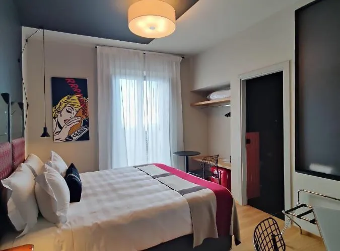 Hotel Priori Secret Garden 4*