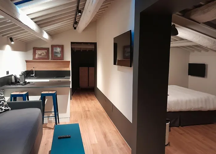 Hotel Priori Secret Garden 4*