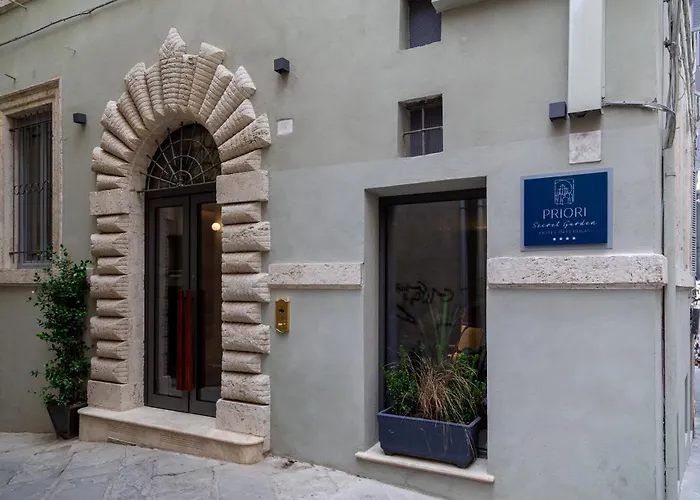 Priori Secret Garden Hotel Pérouse